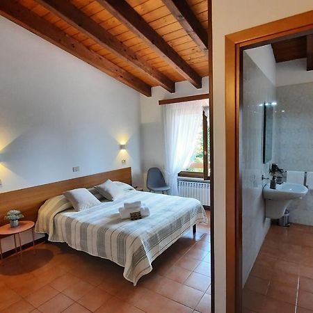 Elisa Holidays Puegnago Dış mekan fotoğraf